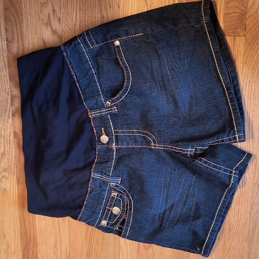 Karen-T blue denim maternity shorts -sz L